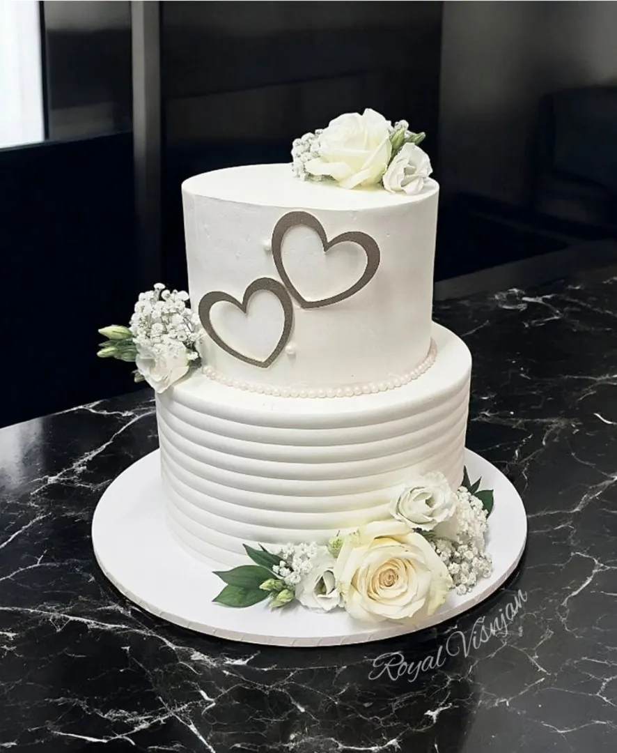 Bijela svatovska torta